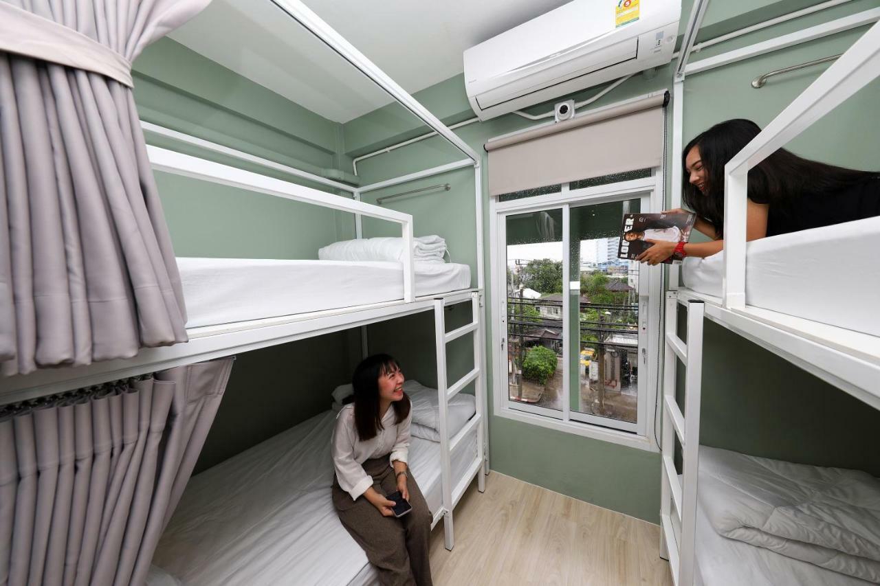 Ekanake Hostel Bangkok Exterior foto